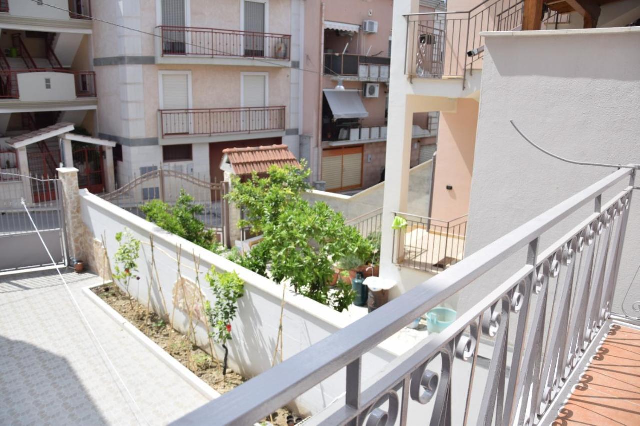 Casa Di Marco2 Apartment Canosa di Puglia Luaran gambar